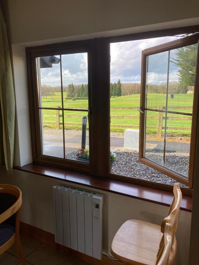 Your Very Own 19Th Hole!! Tipperary Exteriör bild